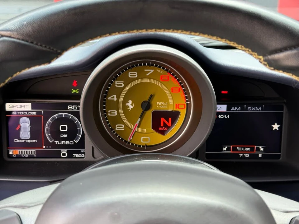 2017 Ferrari 488 GTB - Image 27 of 31