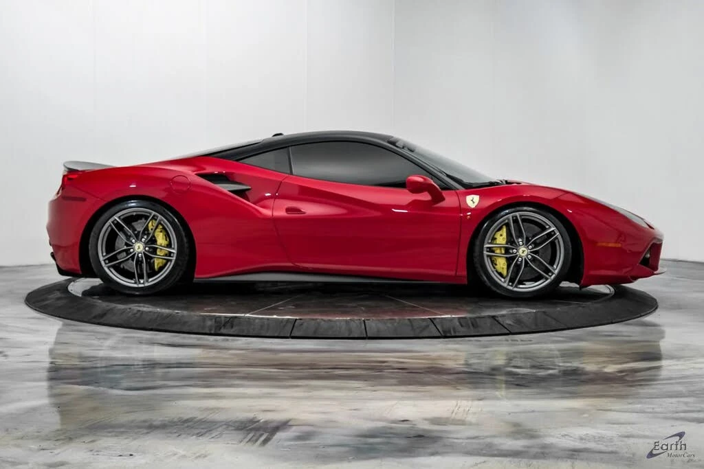 2017 Ferrari 488 GTB - Image 25 of 31