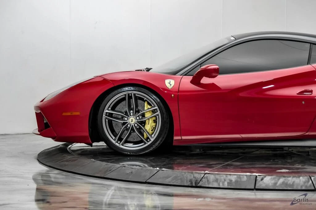 2017 Ferrari 488 GTB - Image 10 of 31