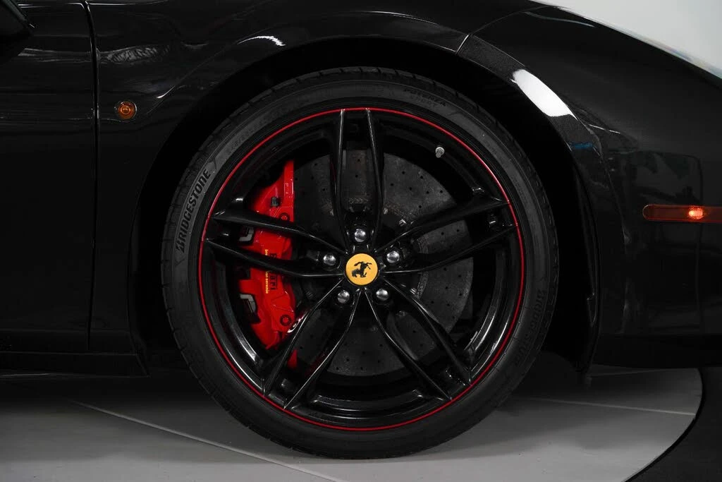2017 Ferrari 488 GTB - Image 26 of 31