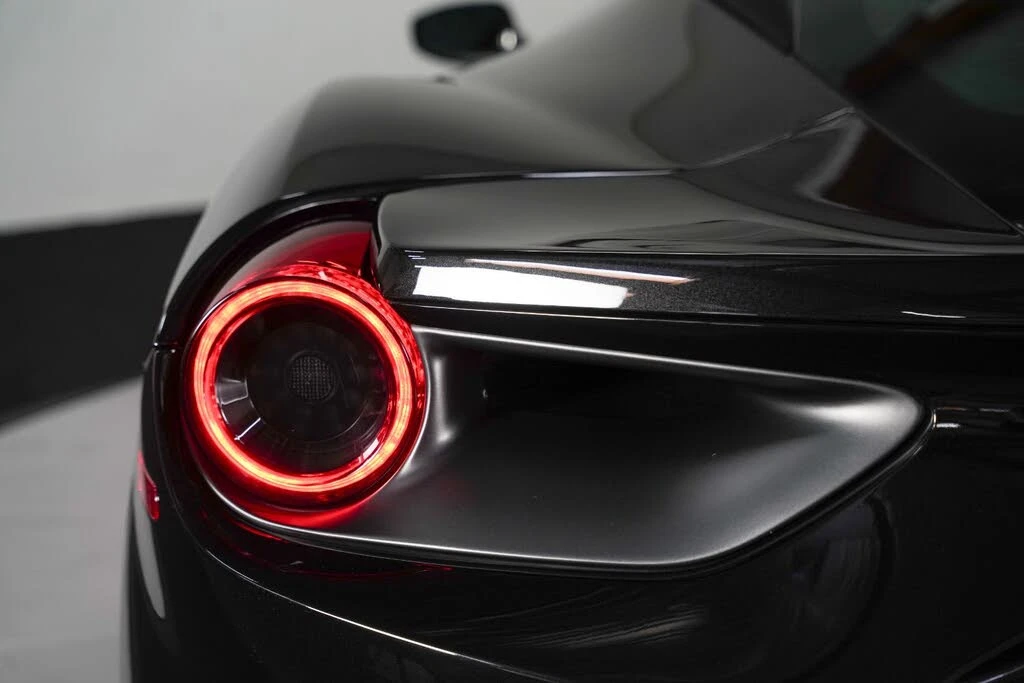 2017 Ferrari 488 GTB - Image 20 of 31