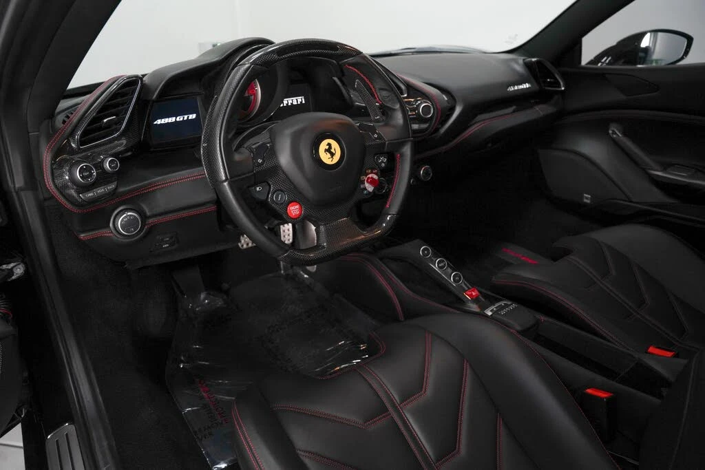 2017 Ferrari 488 GTB - Image 11 of 31
