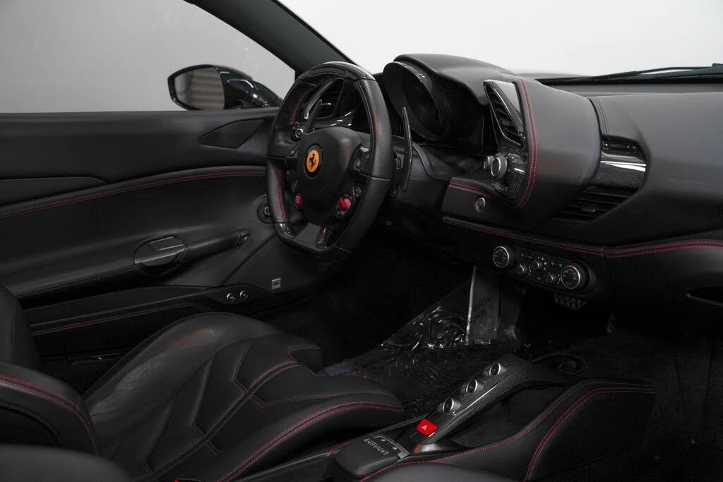 2017 Ferrari 488 GTB - Image 30 of 31