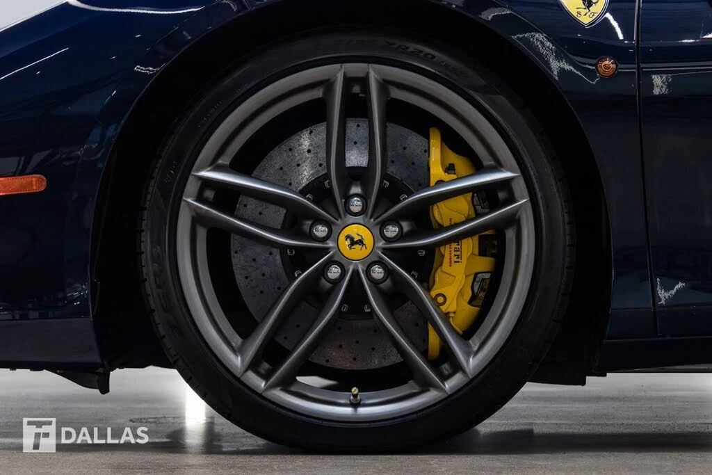2017 Ferrari 488 GTB - Image 2 of 31