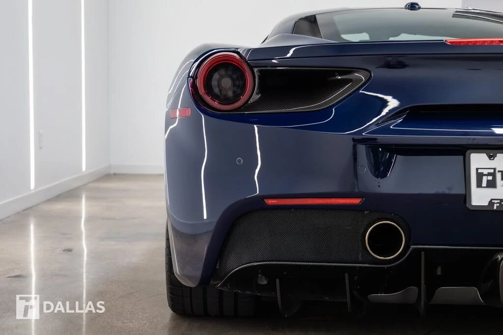 2017 Ferrari 488 GTB - Image 13 of 31