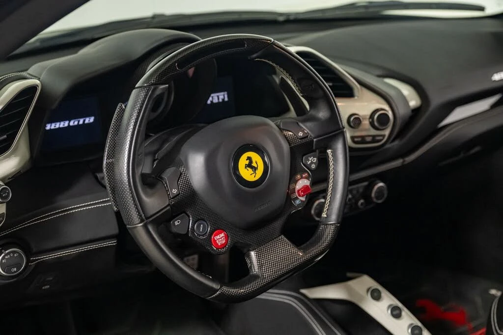 2017 Ferrari 488 GTB - Image 17 of 31