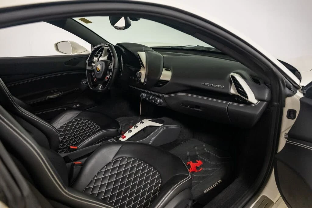 2017 Ferrari 488 GTB - Image 22 of 31