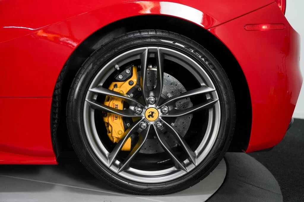 2017 Ferrari 488 GTB - Image 19 of 31
