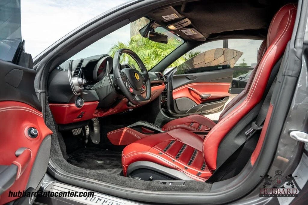 2017 Ferrari 488 GTB - Image 17 of 31