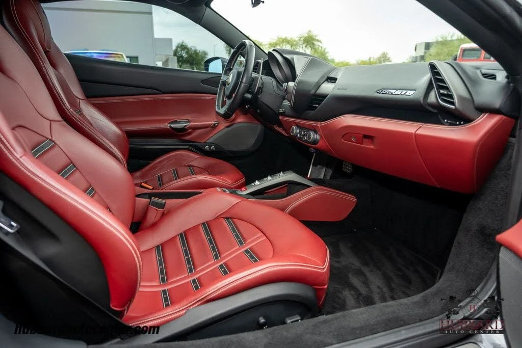 2017 Ferrari 488 GTB - Image 27 of 31