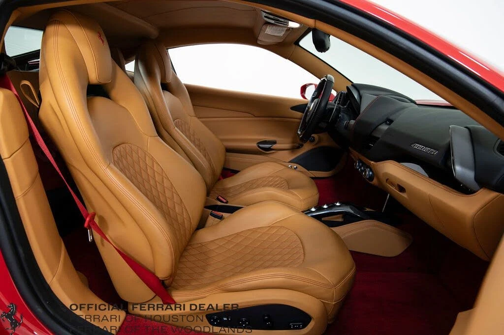 2017 Ferrari 488 GTB - Image 13 of 31