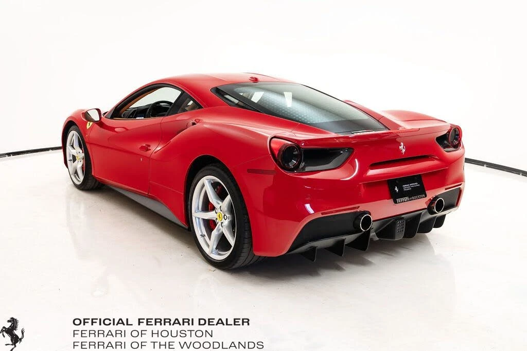 2017 Ferrari 488 GTB - Image 2 of 31