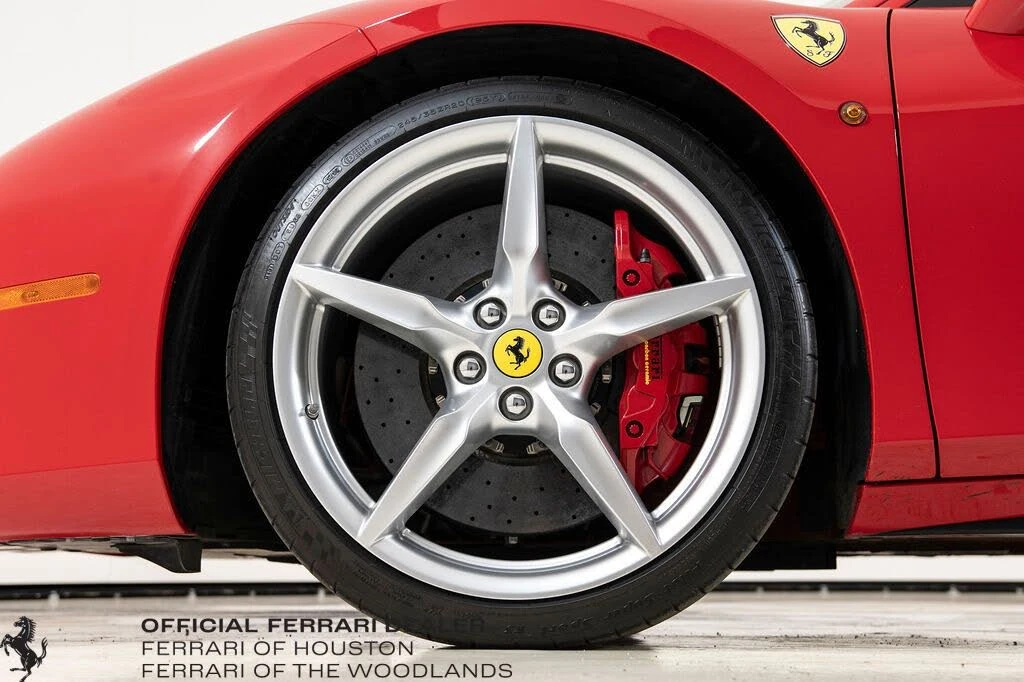 2017 Ferrari 488 GTB - Image 17 of 31