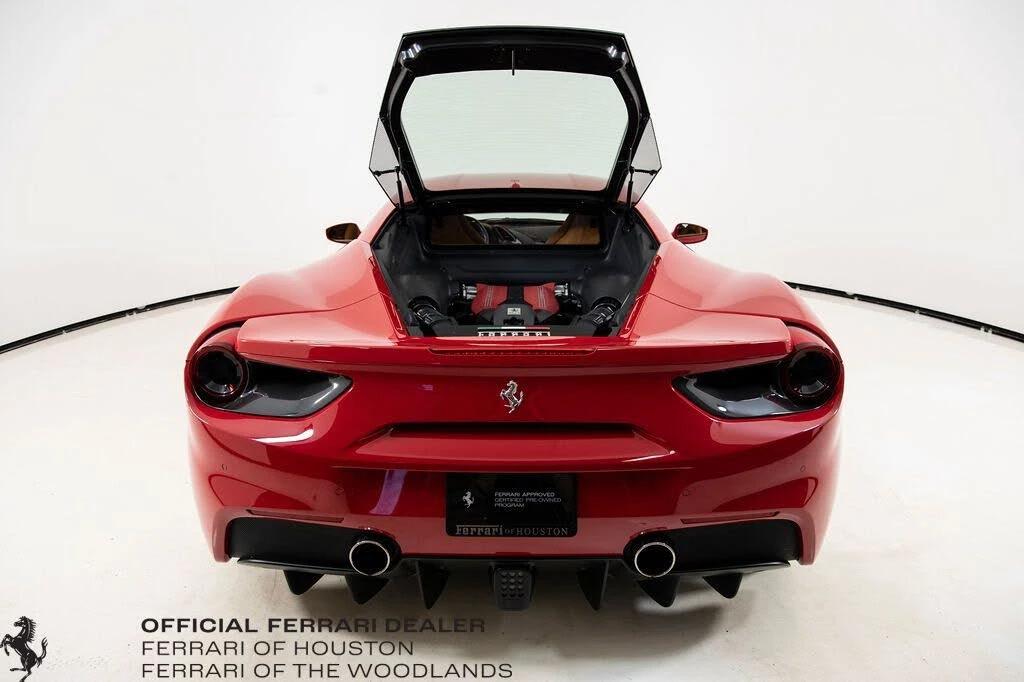 2017 Ferrari 488 GTB - Image 26 of 31