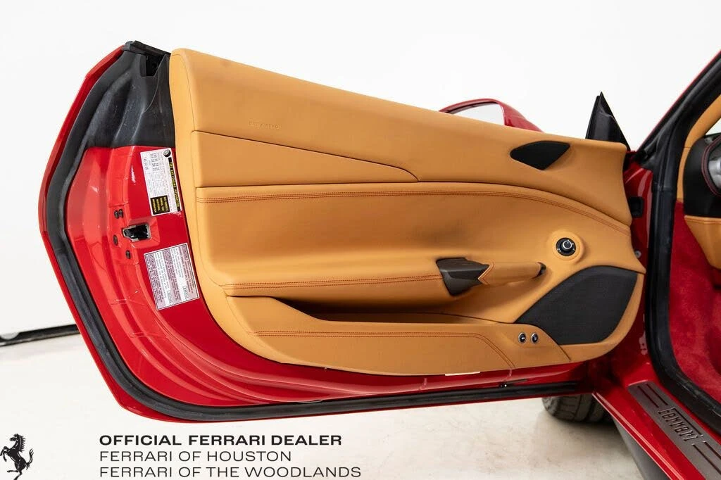 2017 Ferrari 488 GTB - Image 21 of 31