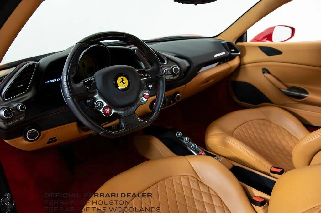 2017 Ferrari 488 GTB - Image 4 of 31