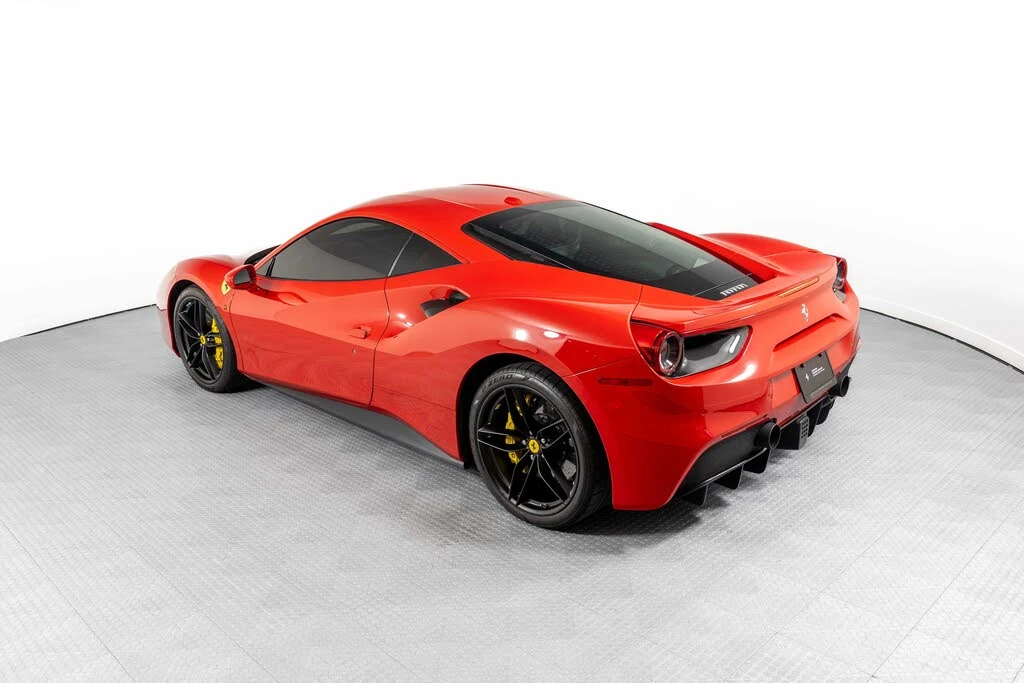 2017 Ferrari 488 GTB - Image 8 of 31