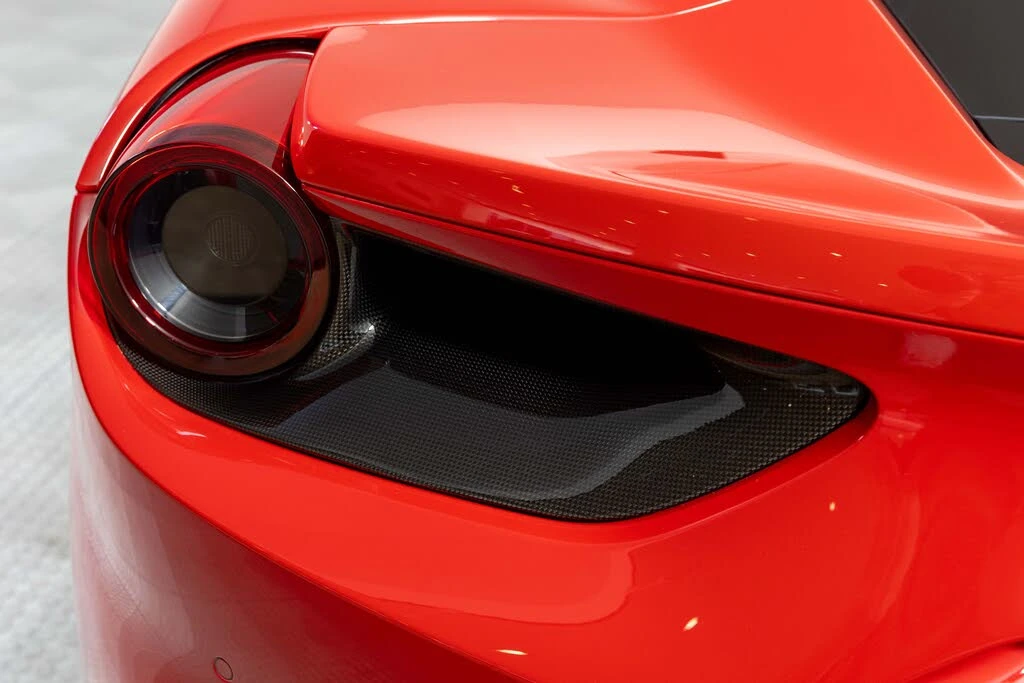 2017 Ferrari 488 GTB - Image 26 of 31