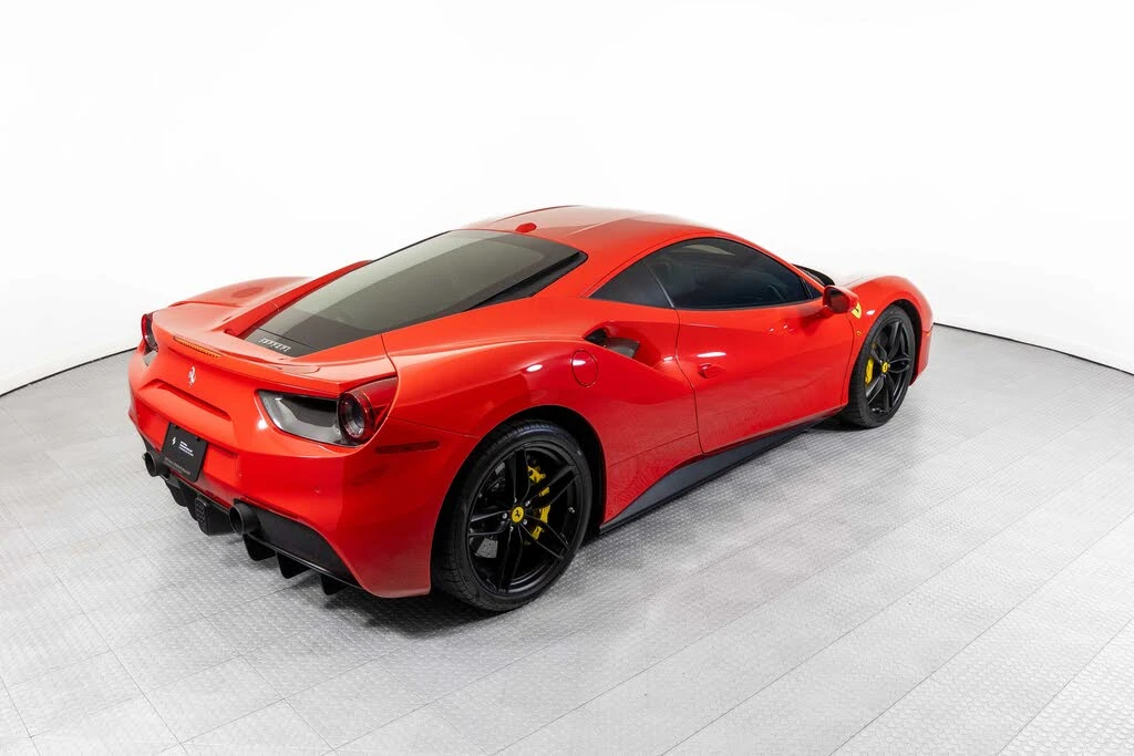 2017 Ferrari 488 GTB - Image 2 of 31