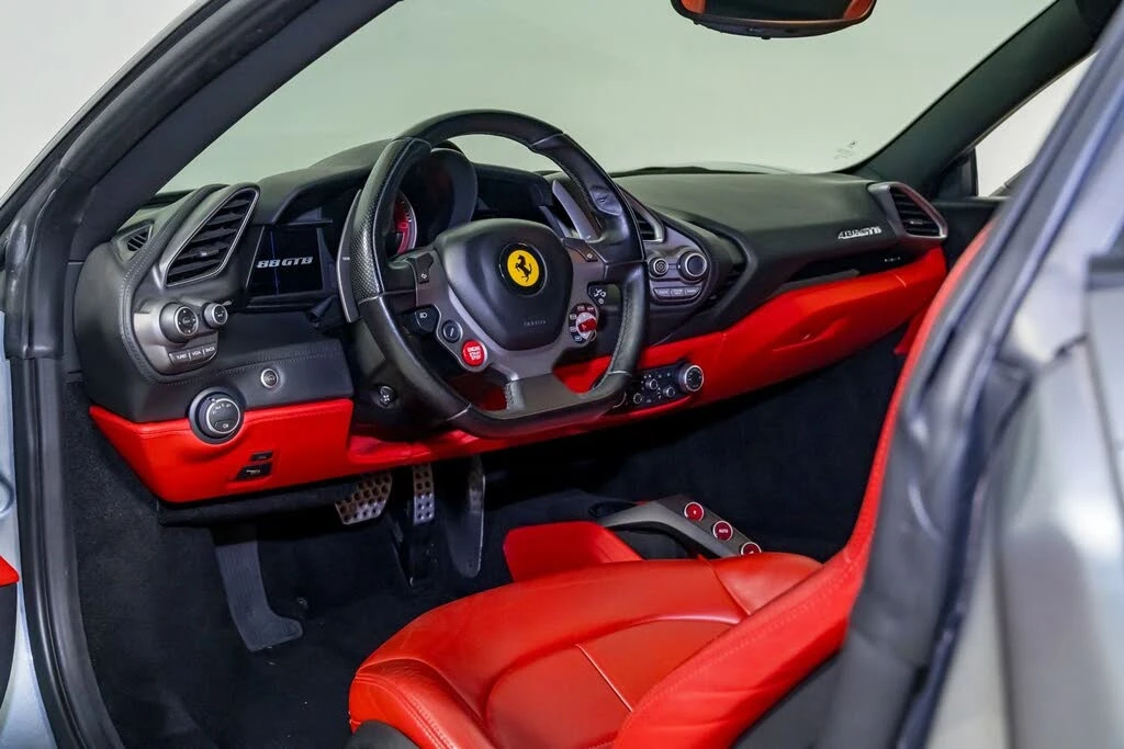 2017 Ferrari 488 GTB - Image 18 of 31
