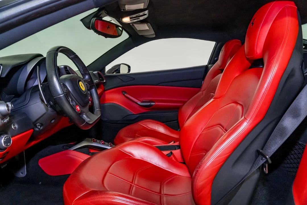 2017 Ferrari 488 GTB - Image 17 of 31