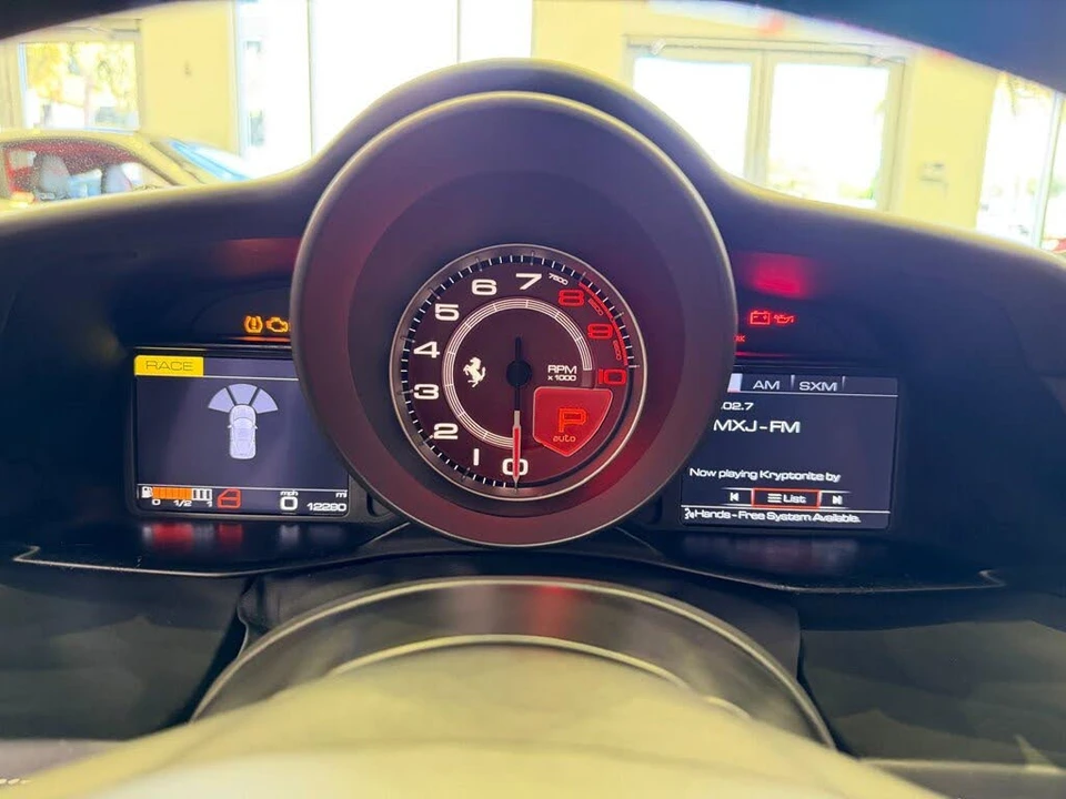 2017 Ferrari 488 GTB - Image 31 of 31