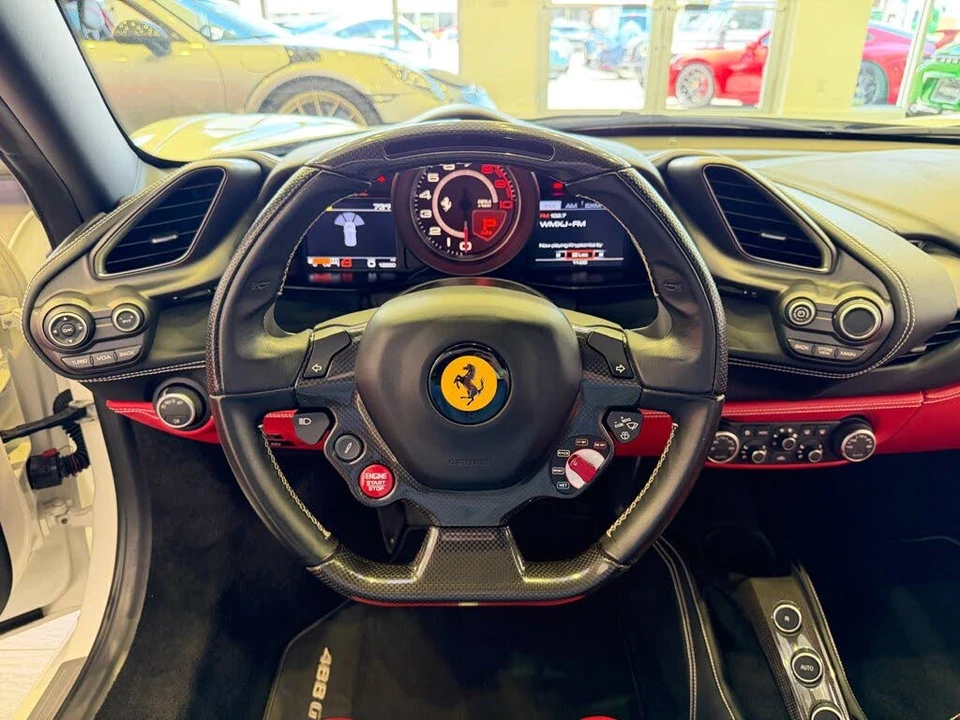 2017 Ferrari 488 GTB - Image 30 of 31