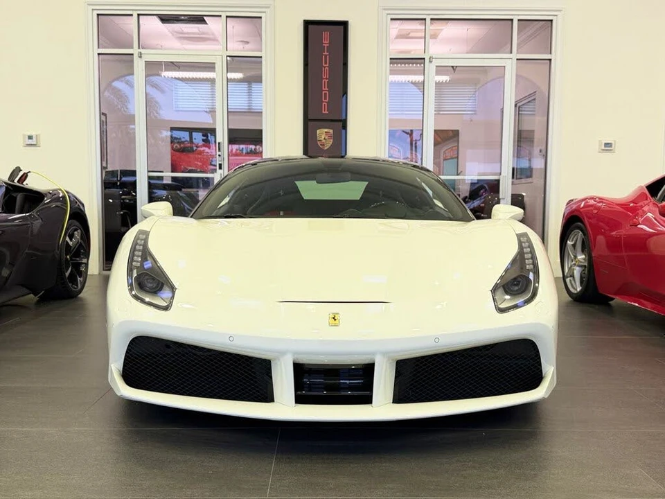 2017 Ferrari 488 GTB - Image 6 of 31