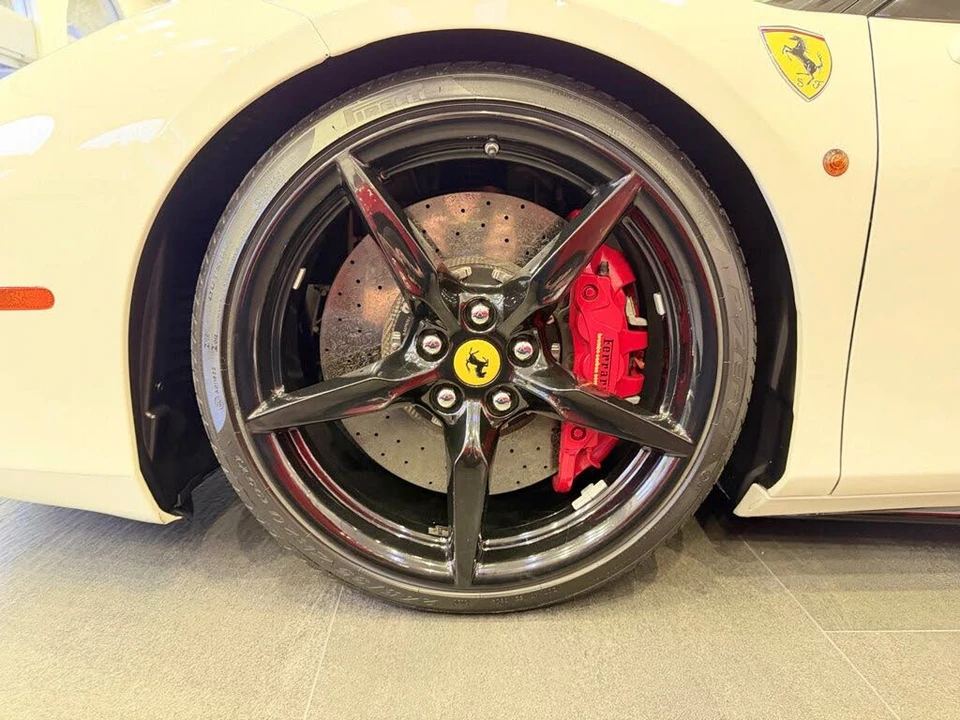 2017 Ferrari 488 GTB - Image 20 of 31