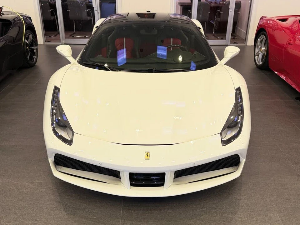 2017 Ferrari 488 GTB - Image 5 of 31