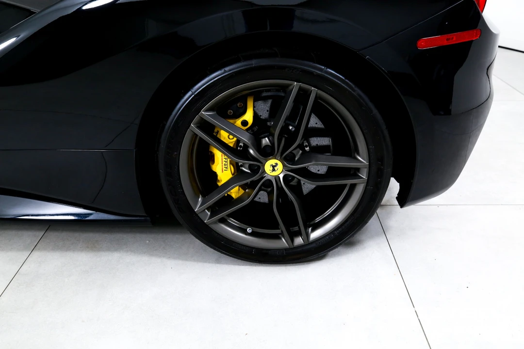 2017 Ferrari 488 GTB - Image 25 of 29