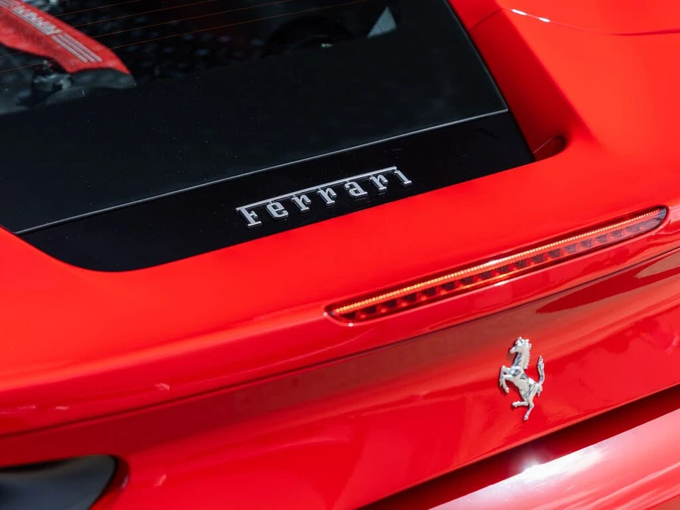 2017 Ferrari 488 GTB - Image 15 of 31