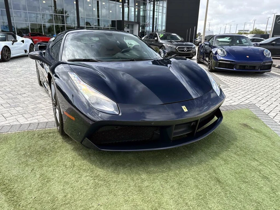 2017 Ferrari 488 GTB - Image 8 of 28