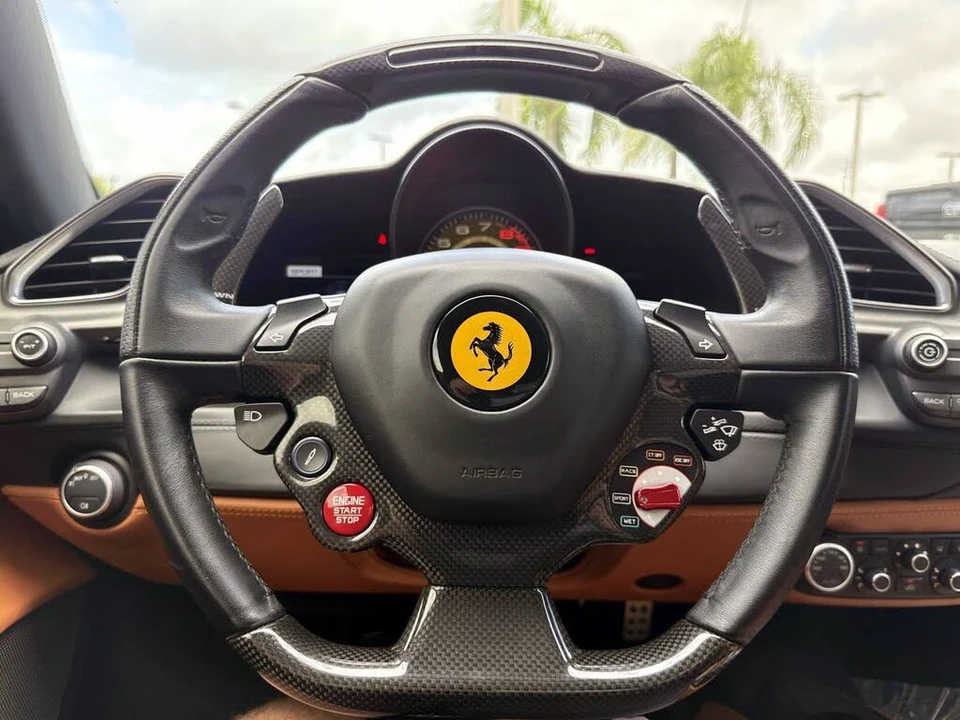 2017 Ferrari 488 GTB - Image 23 of 28