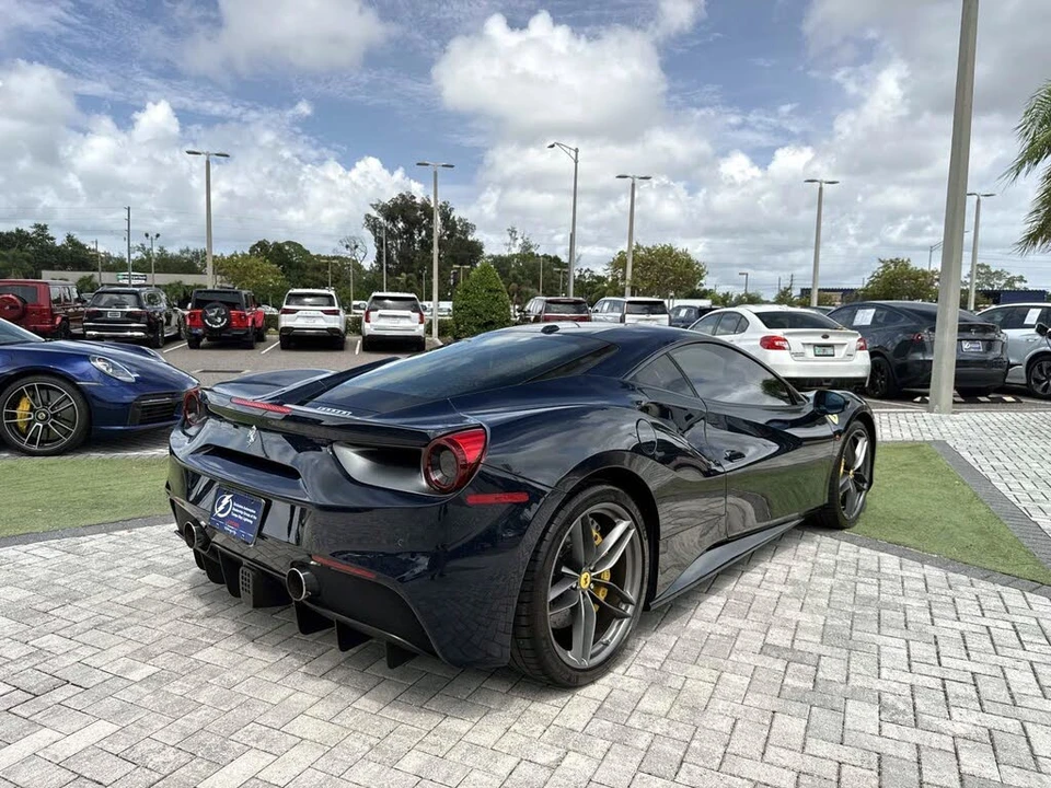 2017 Ferrari 488 GTB - Image 5 of 28