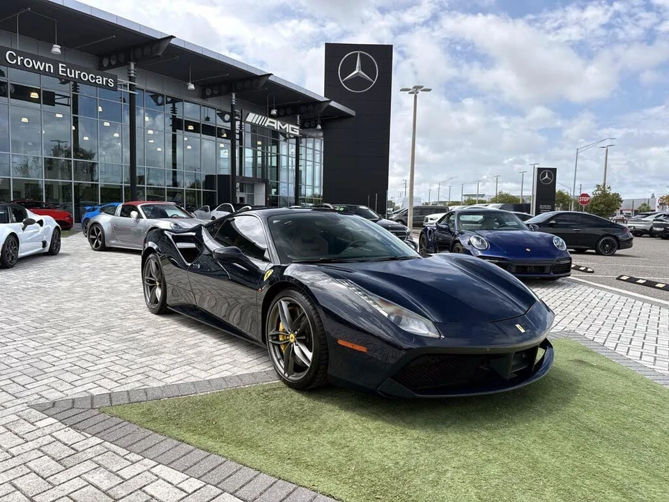 2017 Ferrari 488 GTB - Image 7 of 28