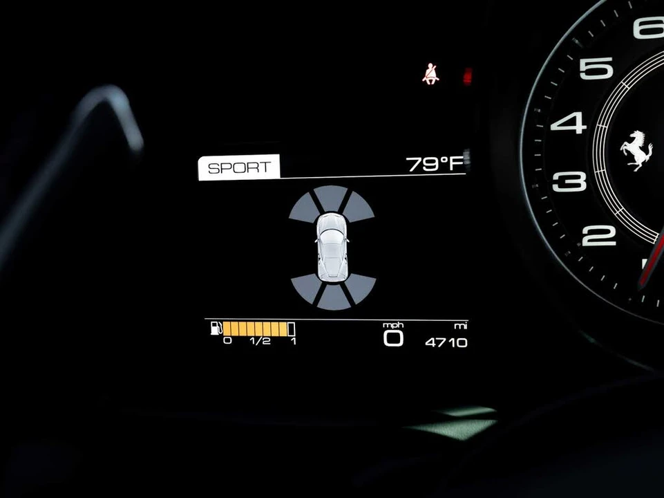 2017 Ferrari 488 GTB - Image 24 of 30