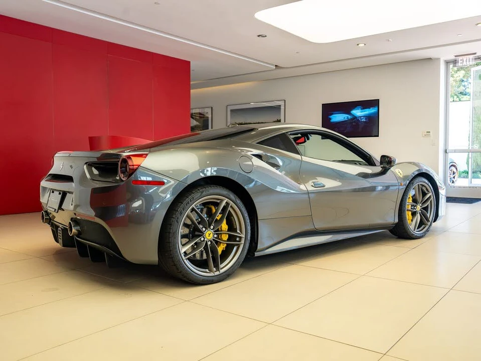 2017 Ferrari 488 GTB - Image 6 of 26