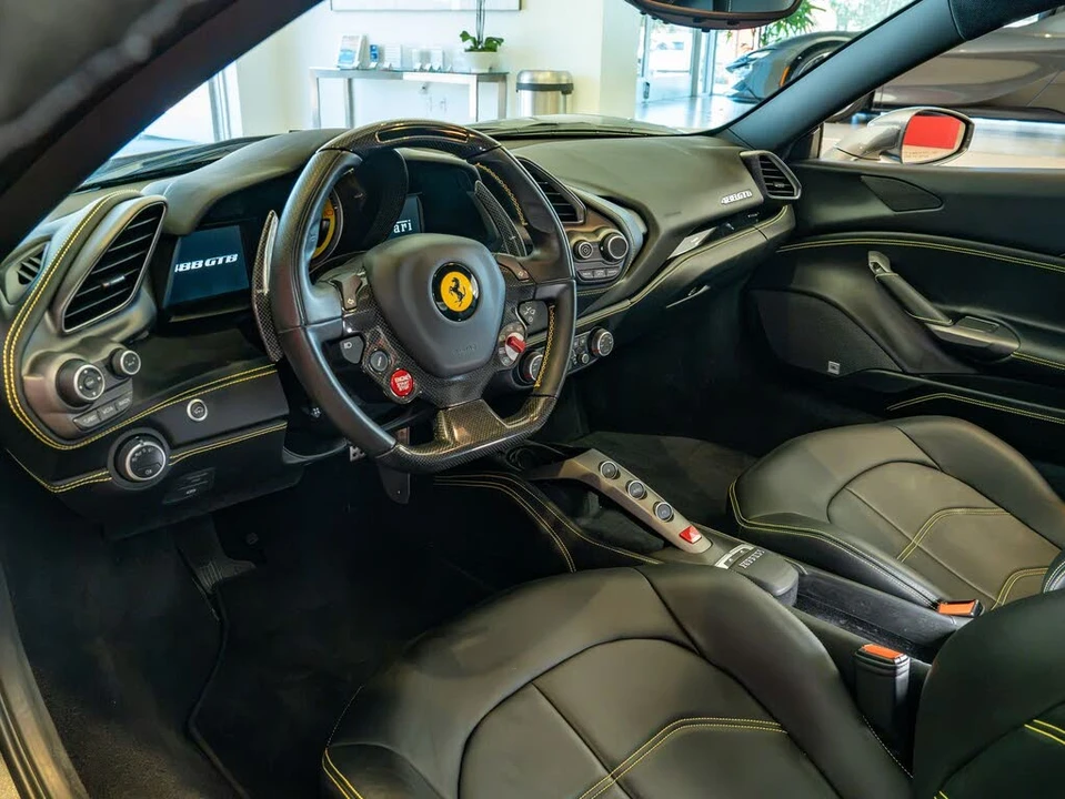 2017 Ferrari 488 GTB - Image 9 of 26