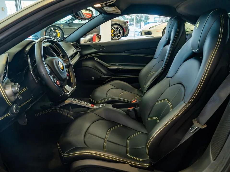 2017 Ferrari 488 GTB - Image 10 of 26