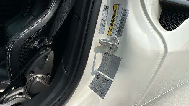 2017 Ferrari 488 GTB - Image 25 of 31