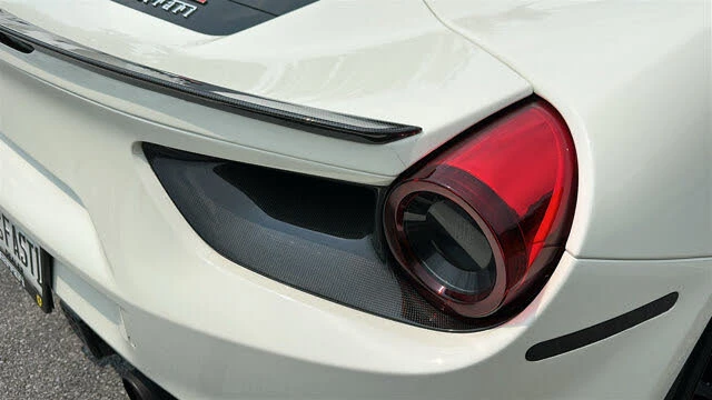 2017 Ferrari 488 GTB - Image 16 of 31