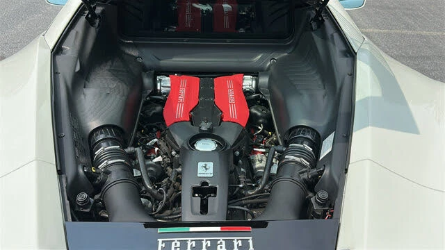 2017 Ferrari 488 GTB - Image 19 of 31