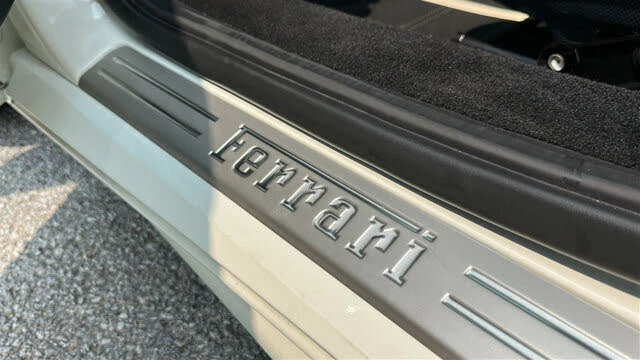 2017 Ferrari 488 GTB - Image 24 of 31