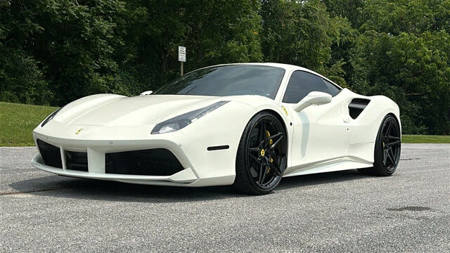 2017 Ferrari 488 GTB - Image 2 of 31