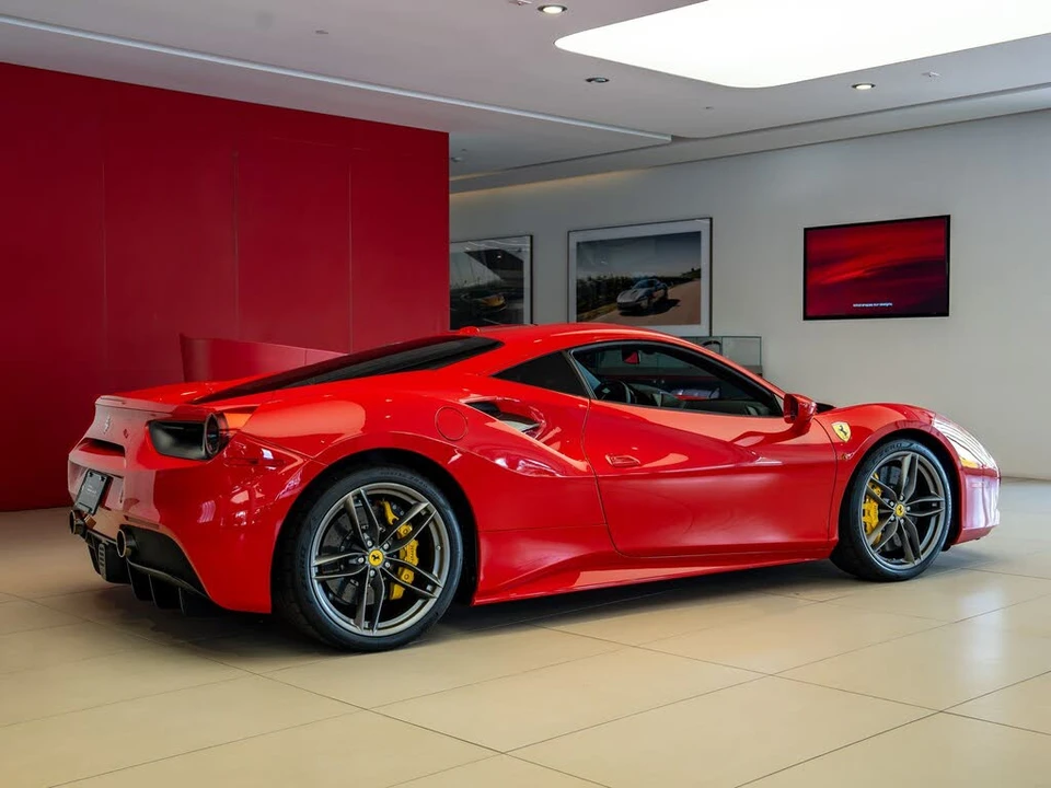 2017 Ferrari 488 GTB - Image 6 of 27