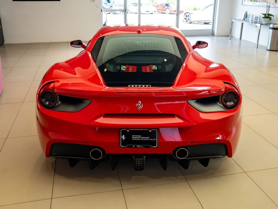 2017 Ferrari 488 GTB - Image 5 of 27