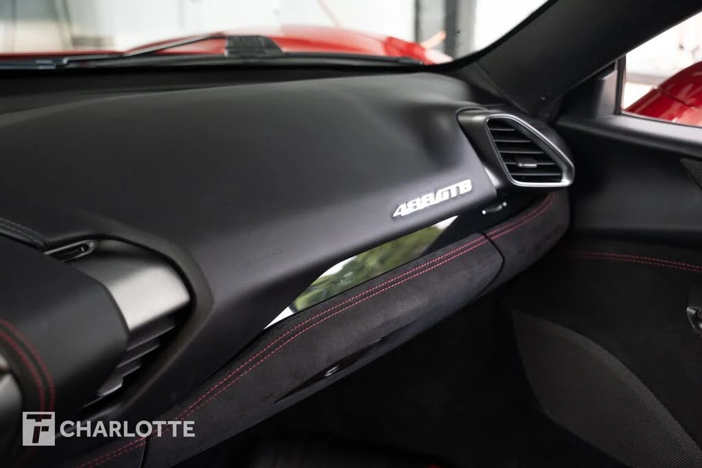 2017 Ferrari 488 GTB - Image 30 of 31