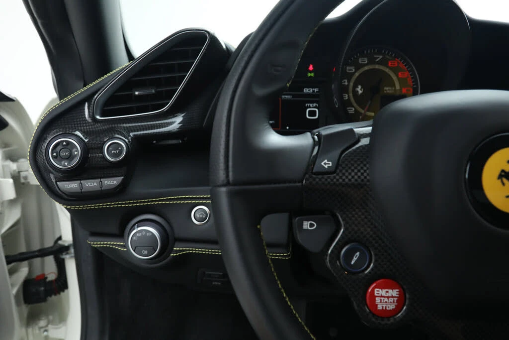 2017 Ferrari 488 GTB - Image 28 of 31
