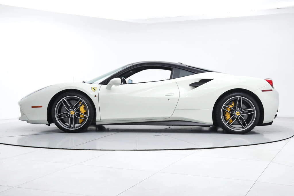 2017 Ferrari 488 GTB - Image 4 of 31